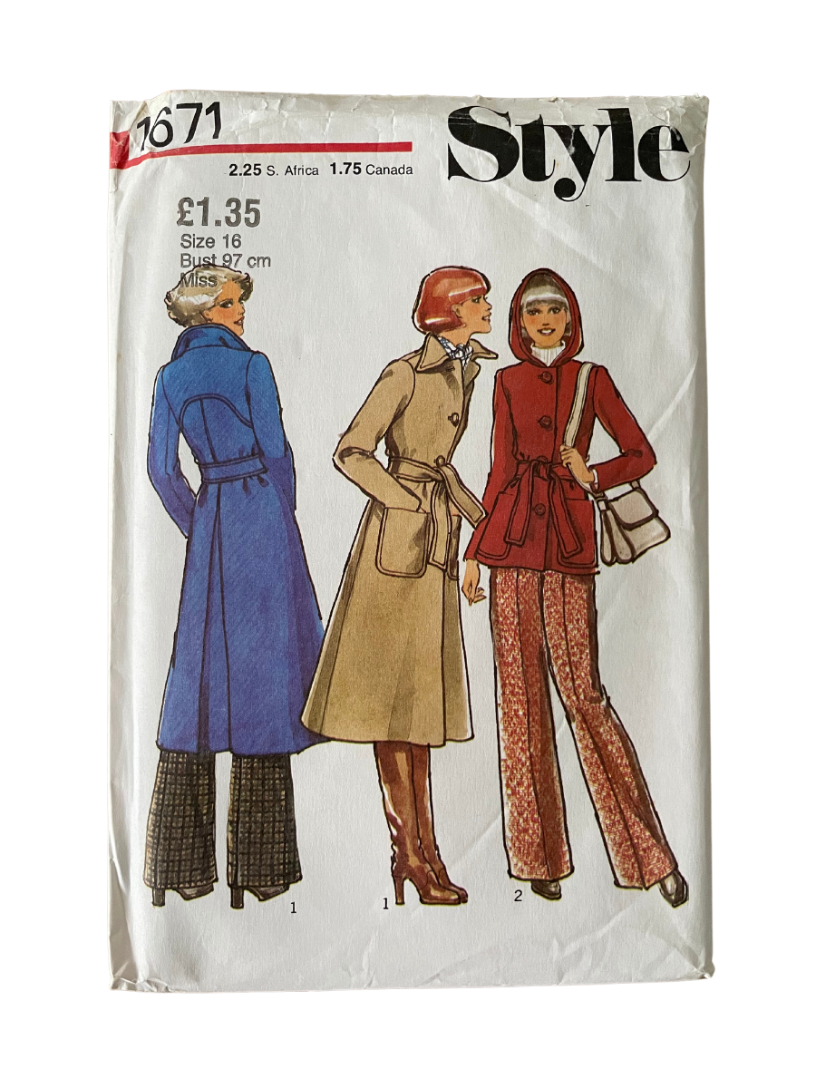 Style 1671 Womens Size 14 Coat Jacket FF