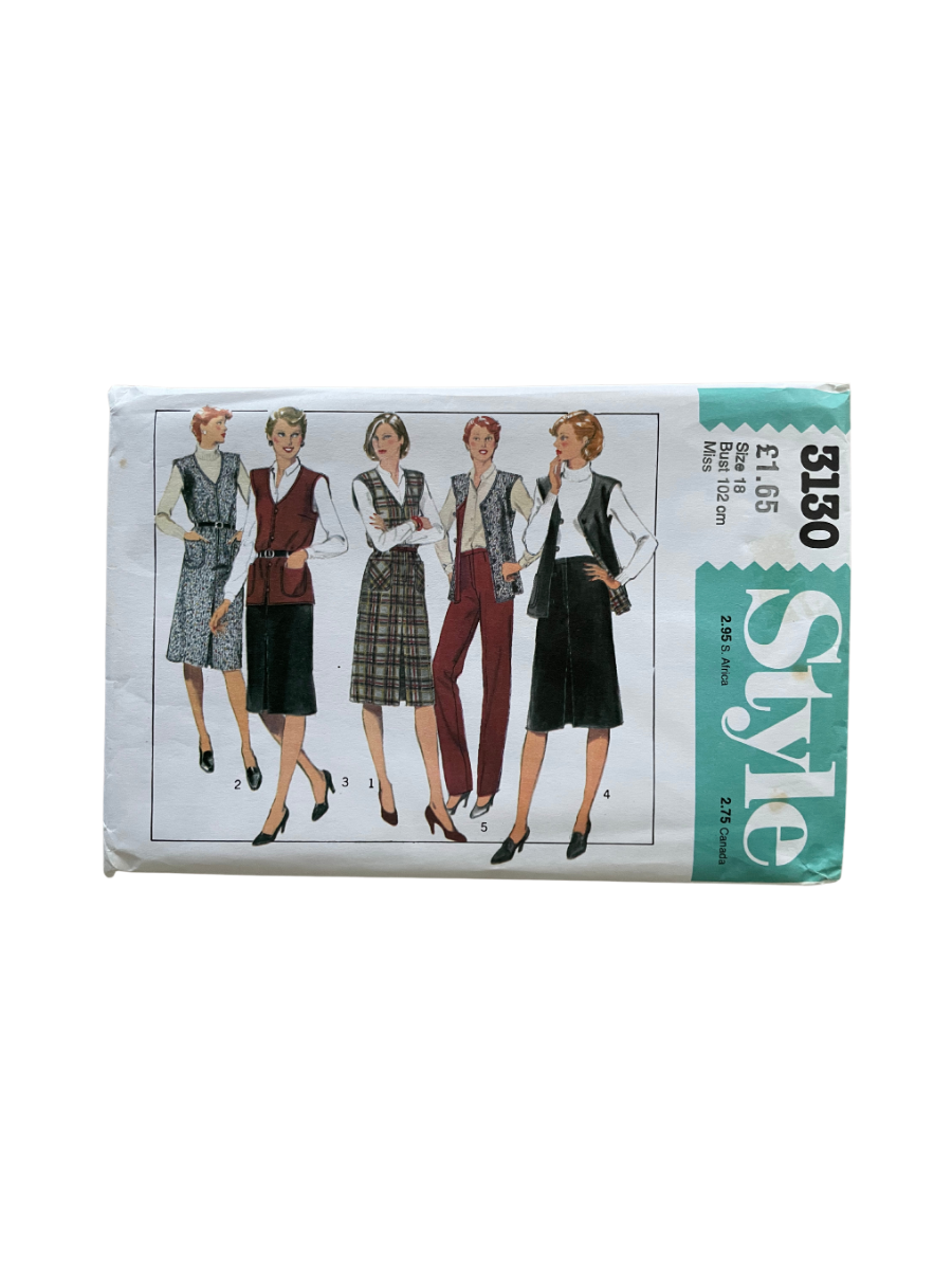 Style 3130 Womens Size 16 Dress Pinafore Trousers Skirt FF