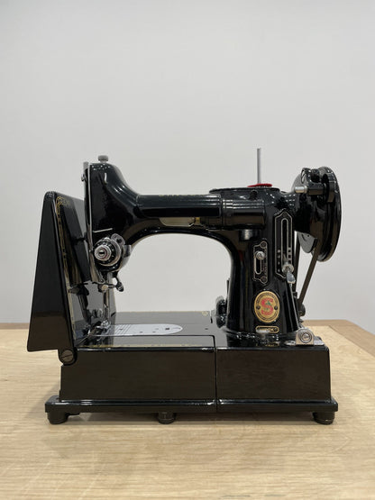 Singer 222k Featherweight Sewing Machine 1959 Red “S”