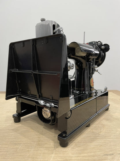 Singer 222k Featherweight Sewing Machine 1959 Red “S”