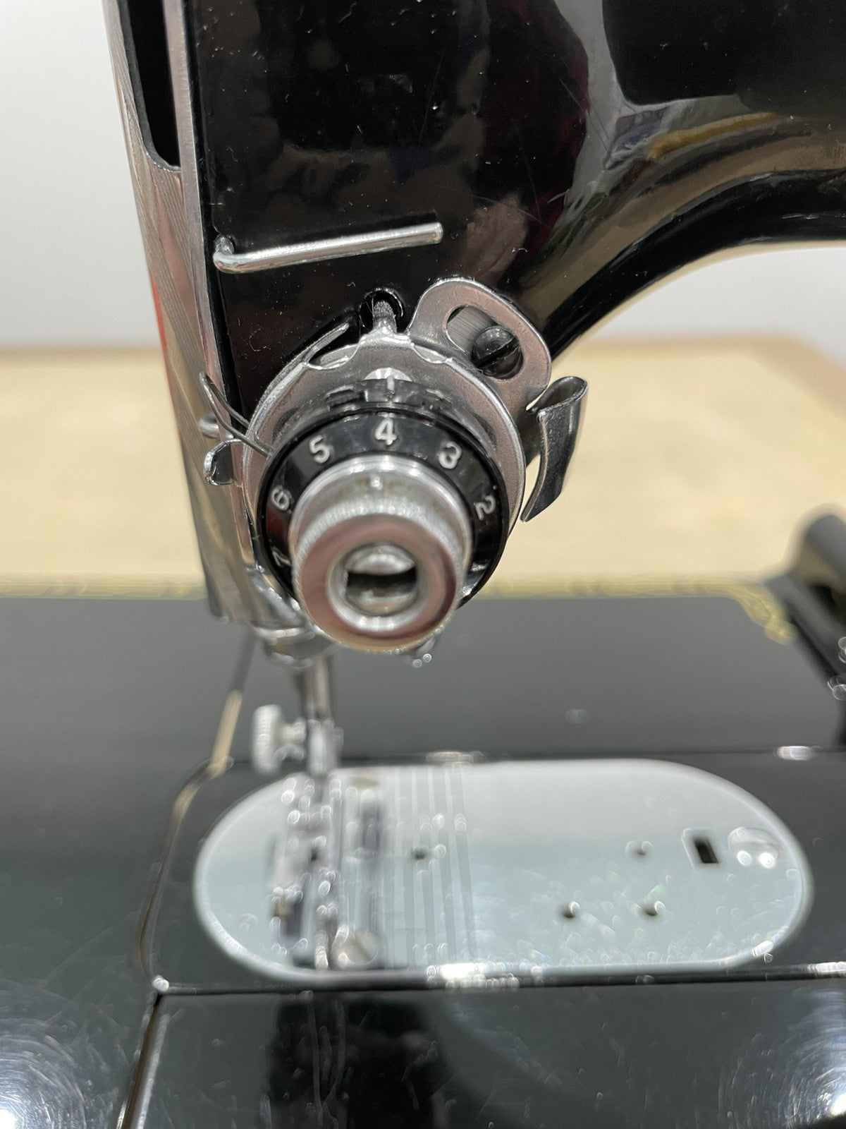 Singer 222k Featherweight Sewing Machine 1959 Red “S”