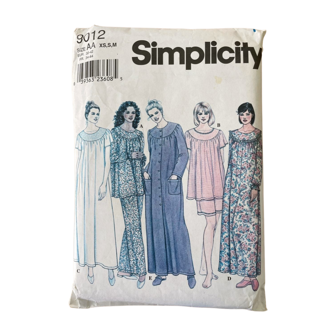 Simplicity 9012 Womens Size XS-M Nightwear Robe FF