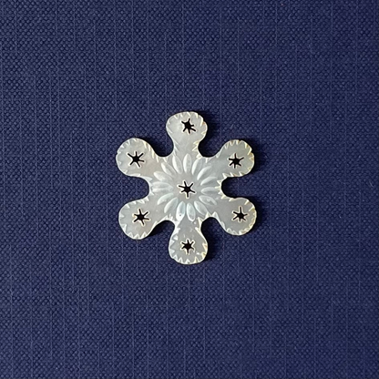 Antique Mother-of-Pearl Star-Pierced Floral Thread Winder c.1850-80s