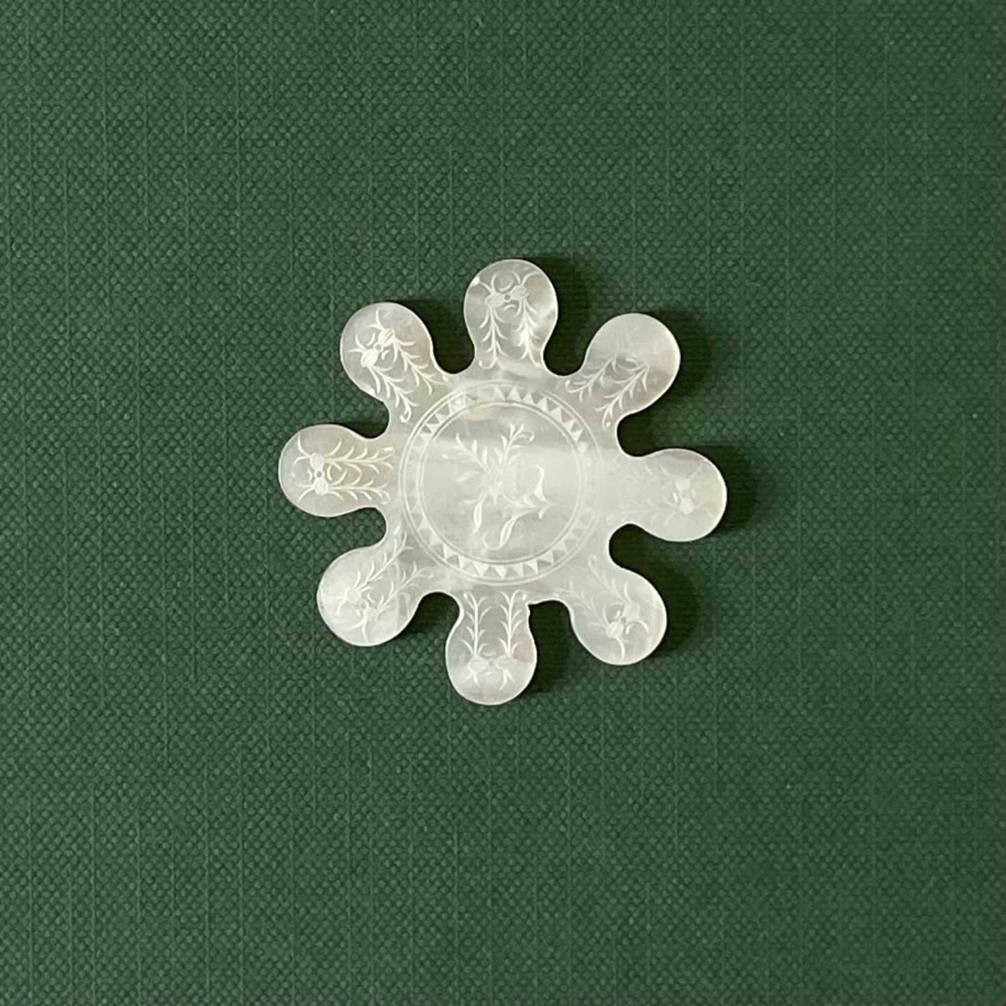 Victorian Mother of Pearl Thread Winder – Engraved Rosette with Central Motif c.1850