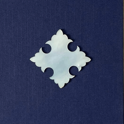 Antique Mother of Pearl Thread Winder - Gothic Quatrefoil c.1850-90s