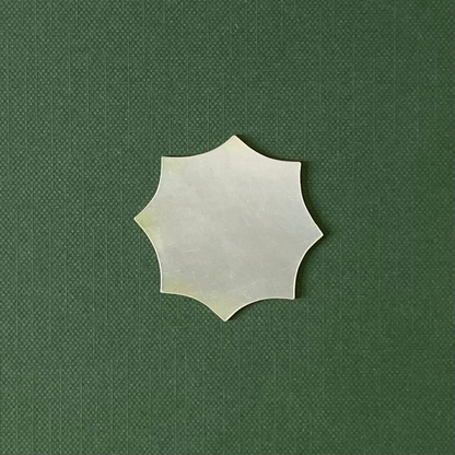 Antique Mother-of-Pearl Thread Winder – Shield Shape c.1850-90