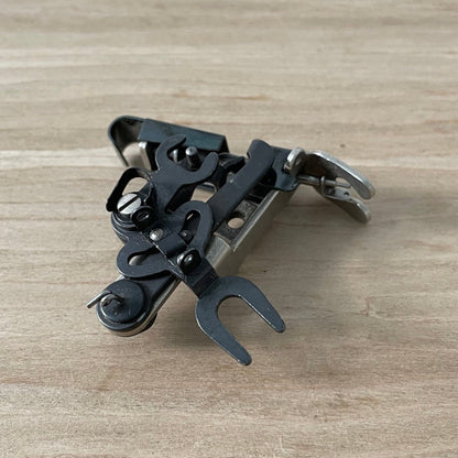 Vintage Singer Embroidery Attachment No. 26538 – Early 20th Century, Original Box