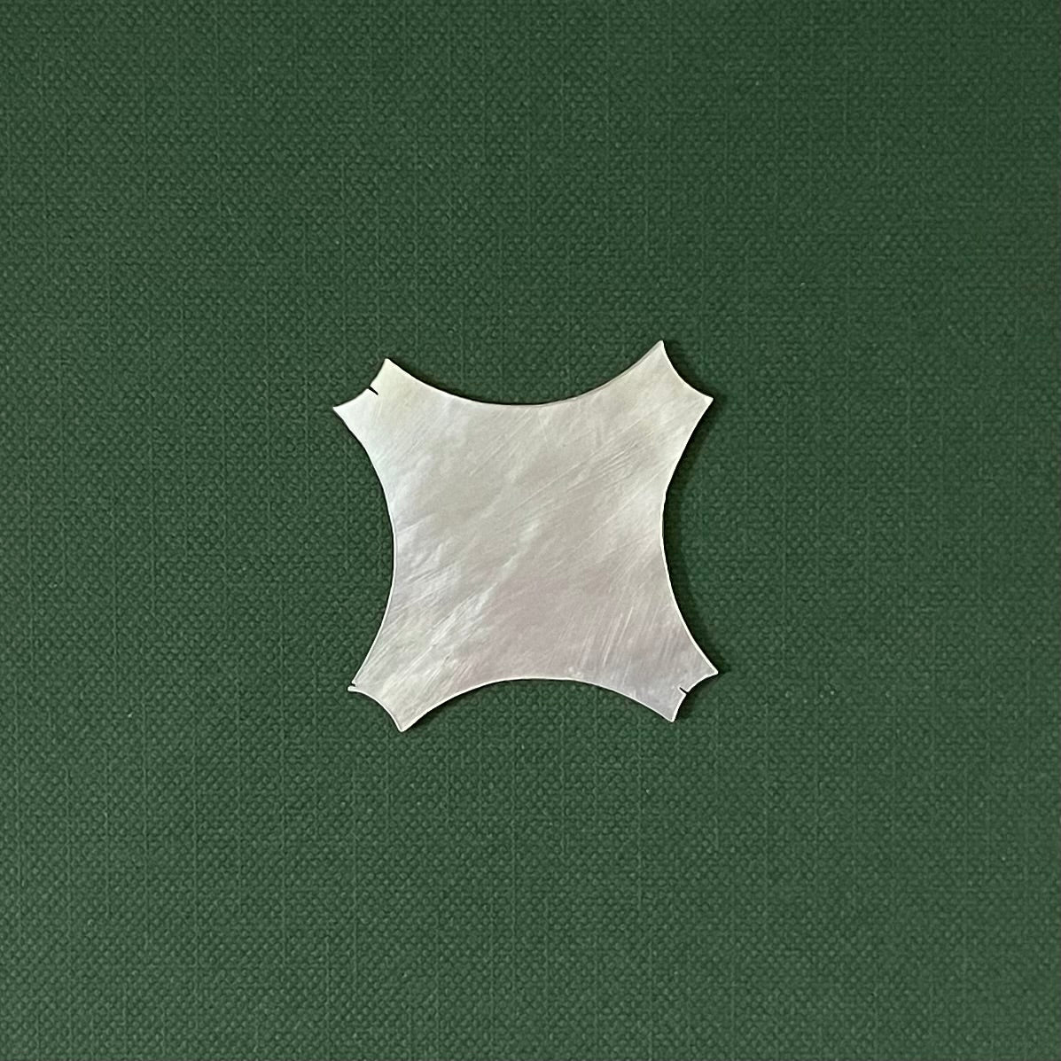 Antique Mother of Pearl Thread Winder – Diamond Form c.1850-80s