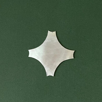 Antique Mother of Pearl Thread Winder – Diamond Form c.1850-80s