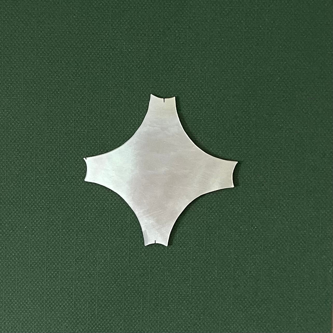 Antique Mother of Pearl Thread Winder – Diamond Form c.1850-80s