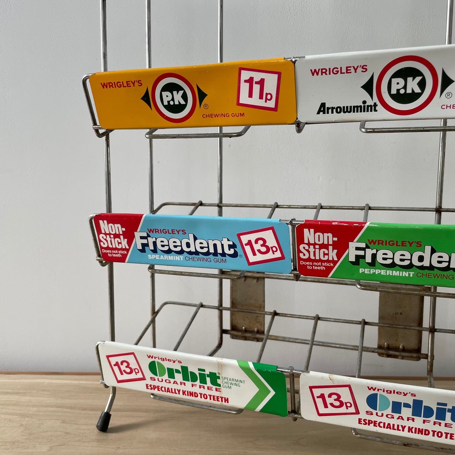 Vintage 11970s Wrigley’s Chewing Gum Shop Display Rack – Metal Counter Stand