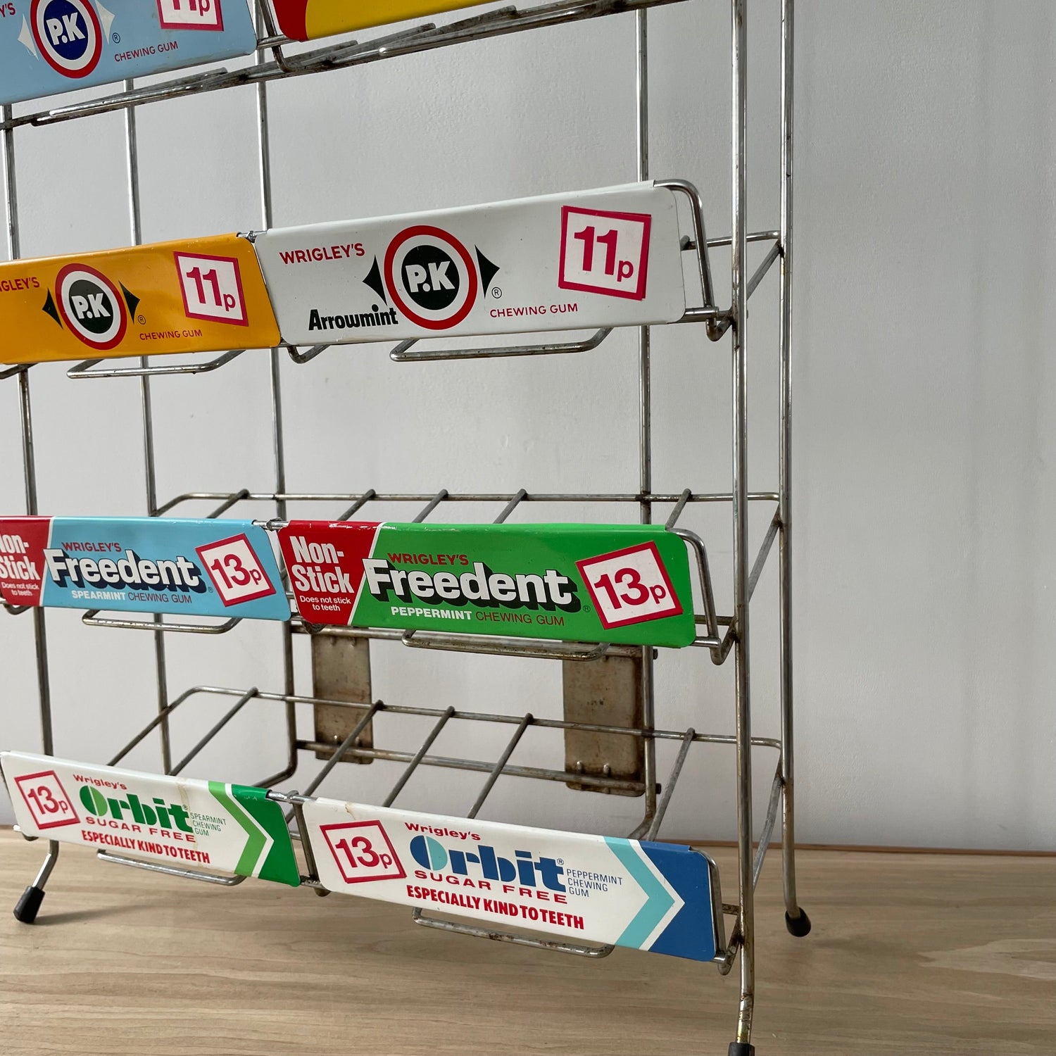 Vintage 11970s Wrigley’s Chewing Gum Shop Display Rack – Metal Counter Stand