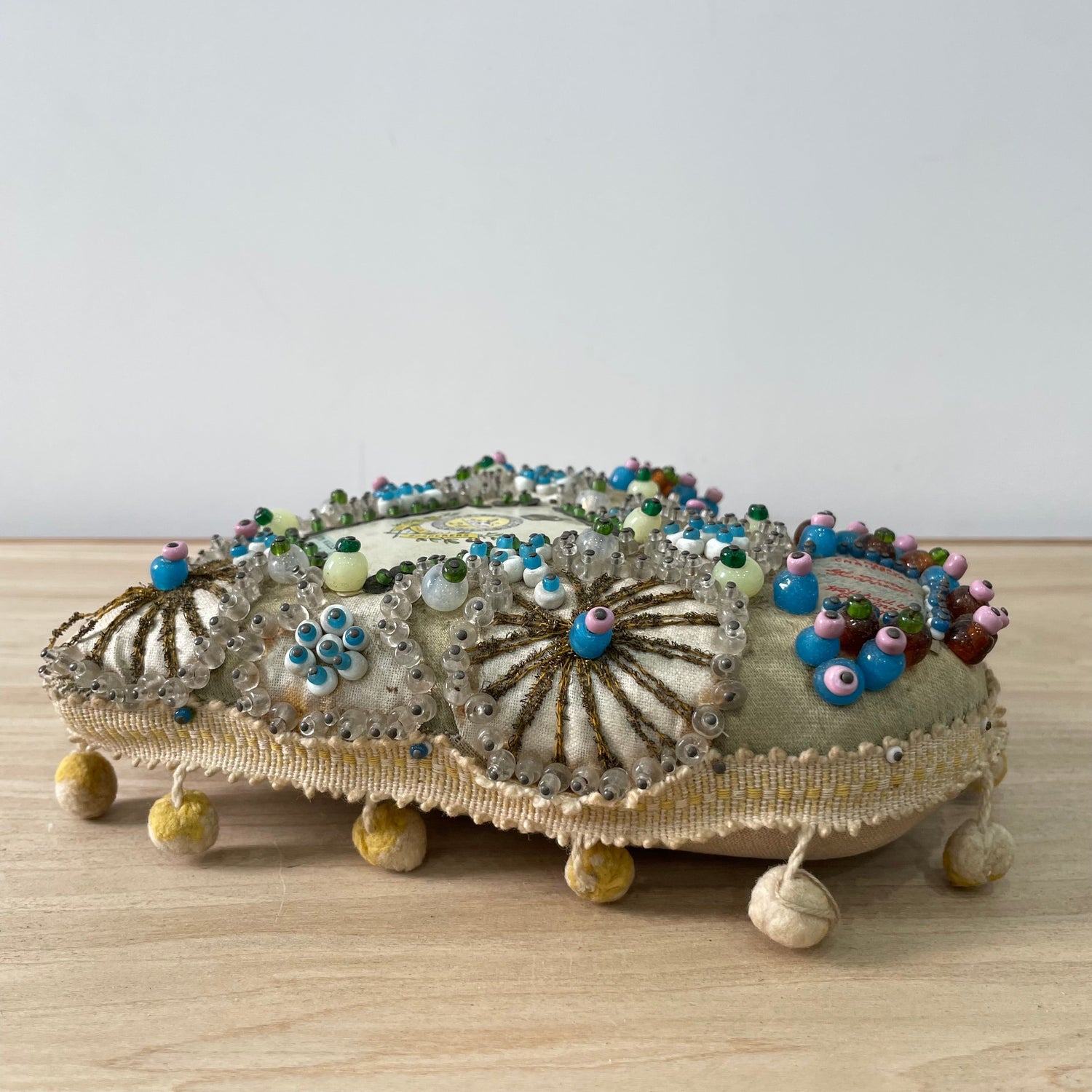 WWI South Wales Borderers Sweetheart Pincushion – Beaded Heart, Christmas 1914-1918