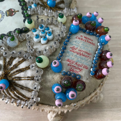 WWI South Wales Borderers Sweetheart Pincushion – Beaded Heart, Christmas 1914-1918