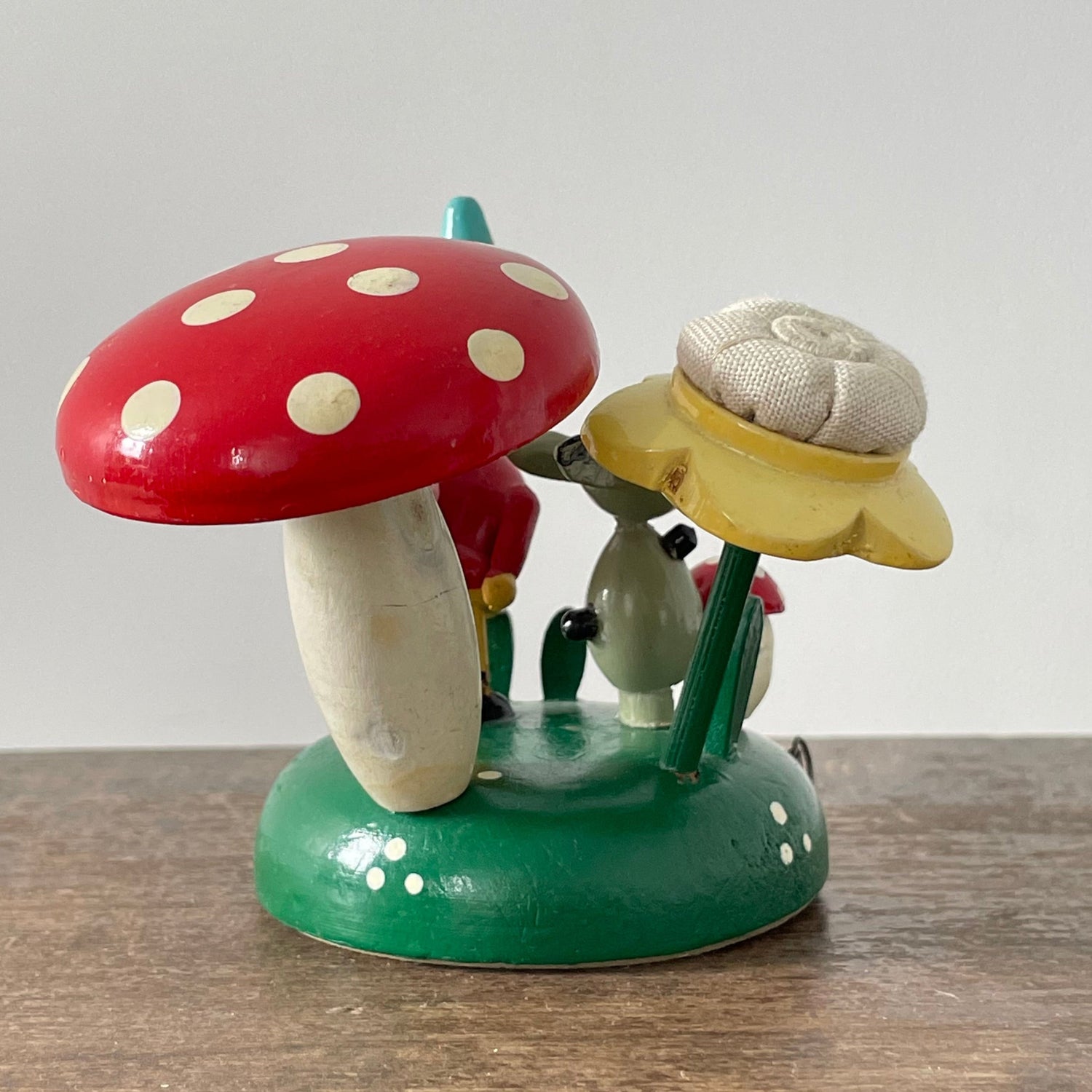 Vintage Wooden Gnome Sewing Caddy – Darning Mushroom, Tape &amp; Thimble – FOREIGN