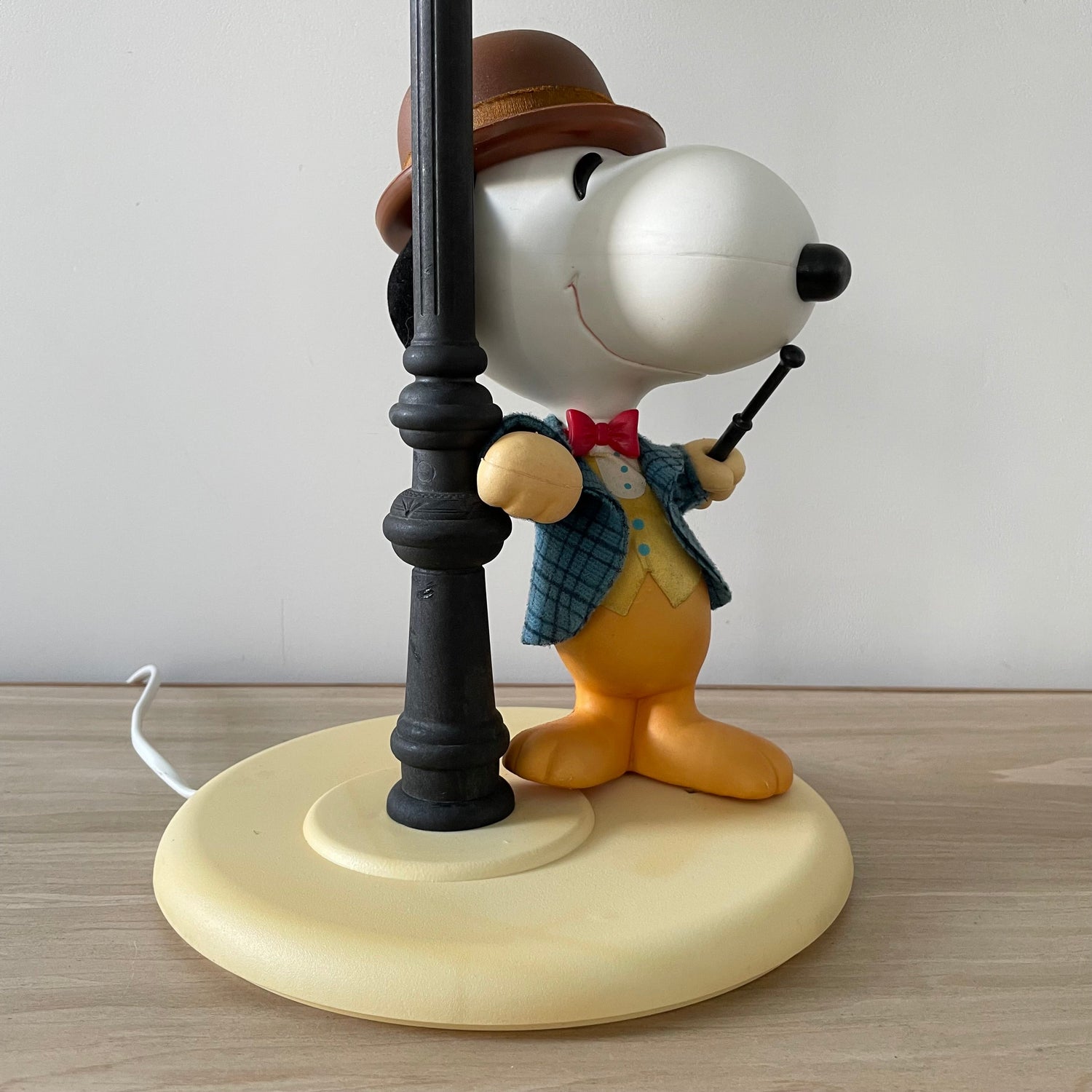 Nuova Linea Zero Snoopy Lamppost Table Lamp – 1970s Vintage Peanuts Collectible