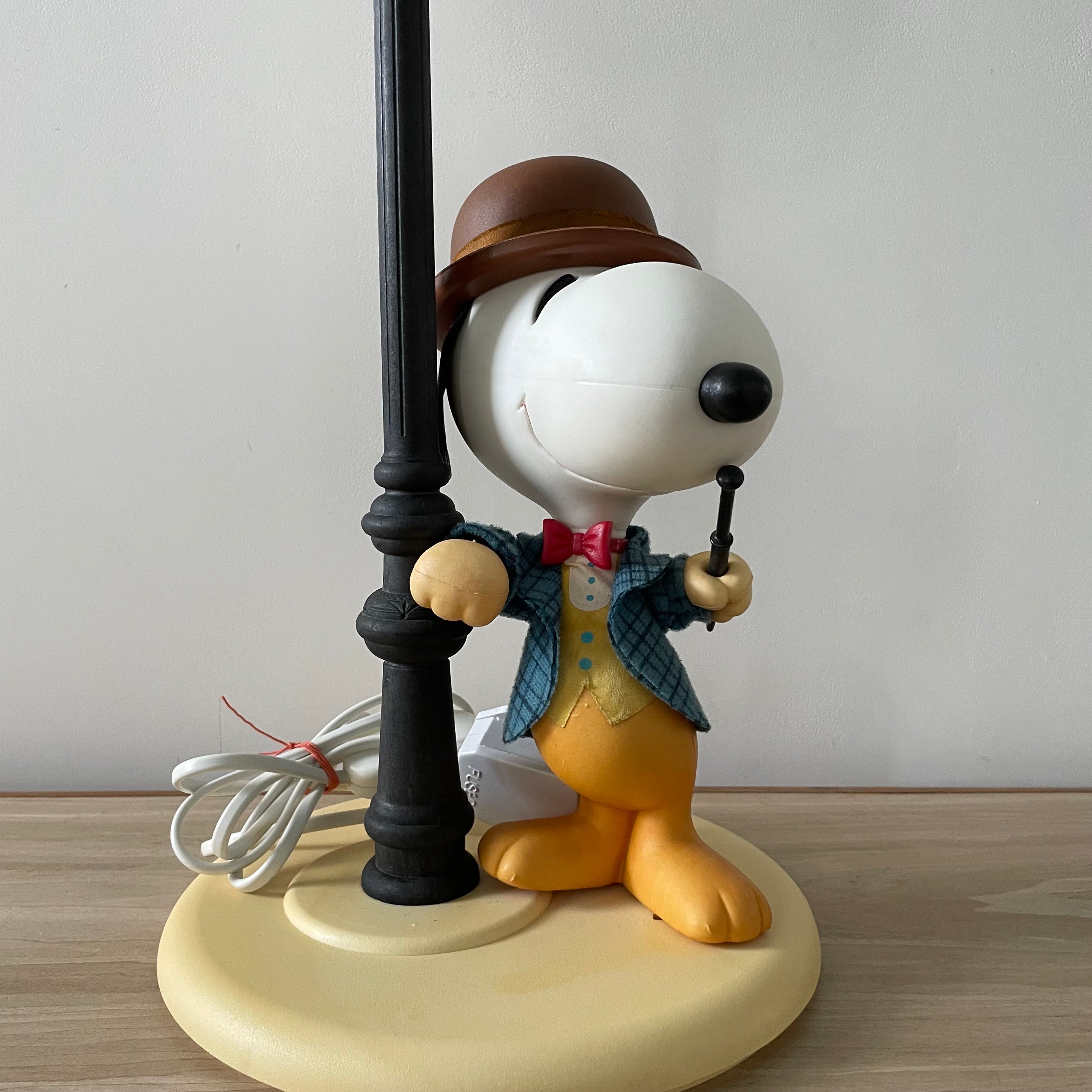 Nuova Linea Zero Snoopy Lamppost Table Lamp – 1970s Vintage Peanuts Collectible