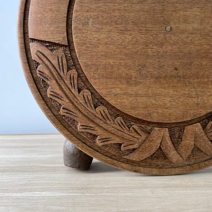 Vintage Carved Wooden Breadboard – Gothic “Bread” Script &amp; Leaf Design
