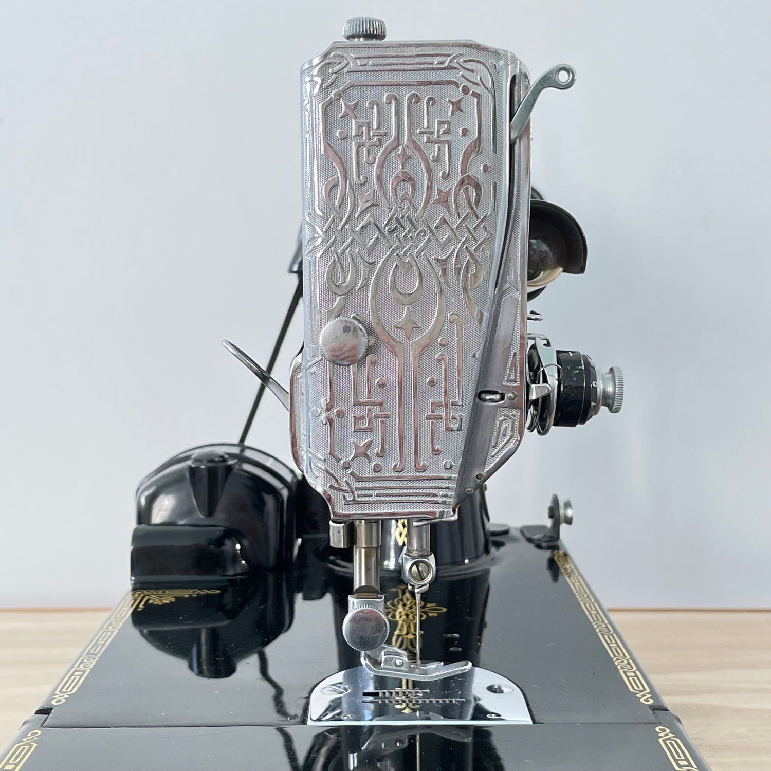 Singer 221K Featherweight Sewing Machine – 1951 Centennial Edition – With Case &amp; Accessories