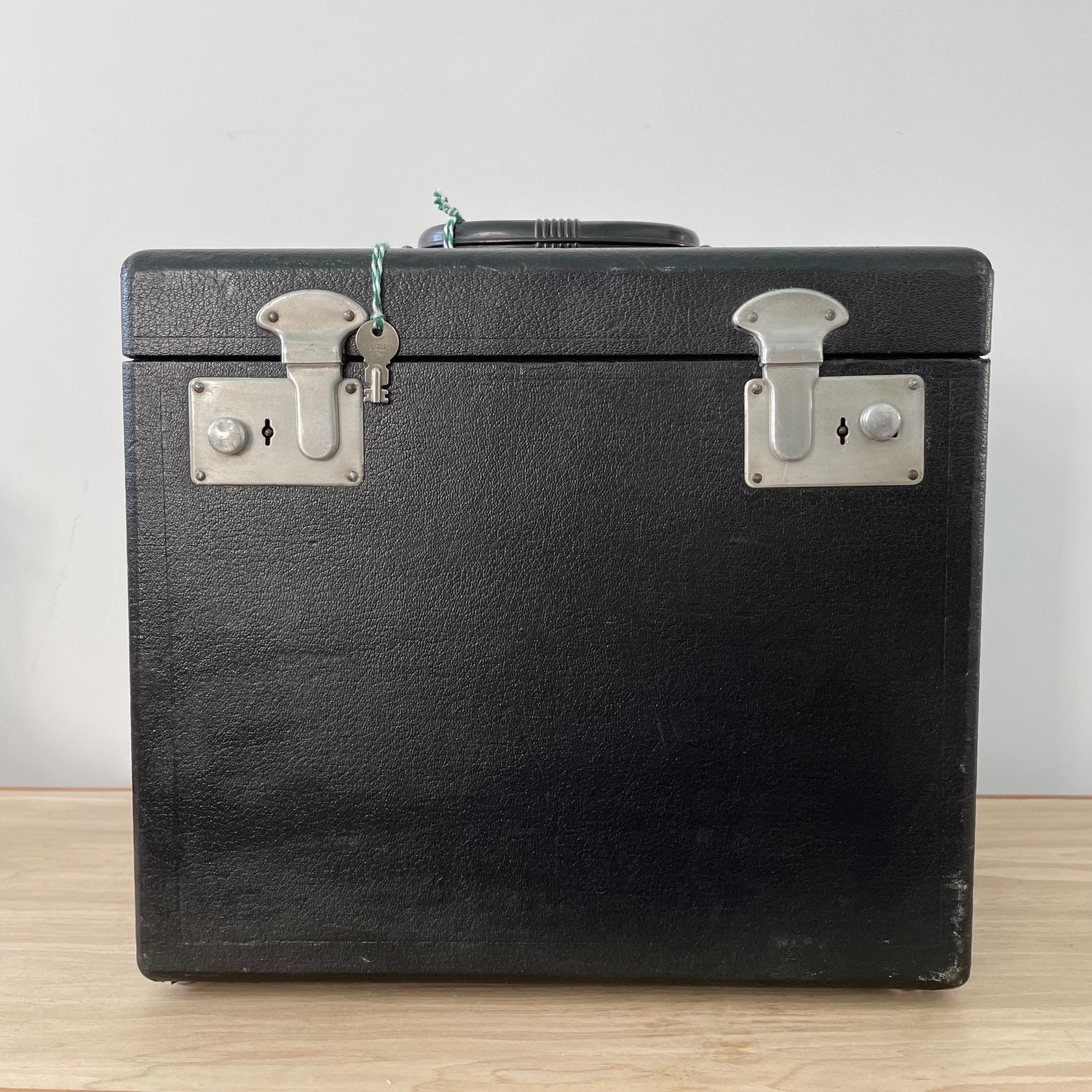 Singer 221K Featherweight Sewing Machine – 1951 Centennial Edition – With Case &amp; Accessories