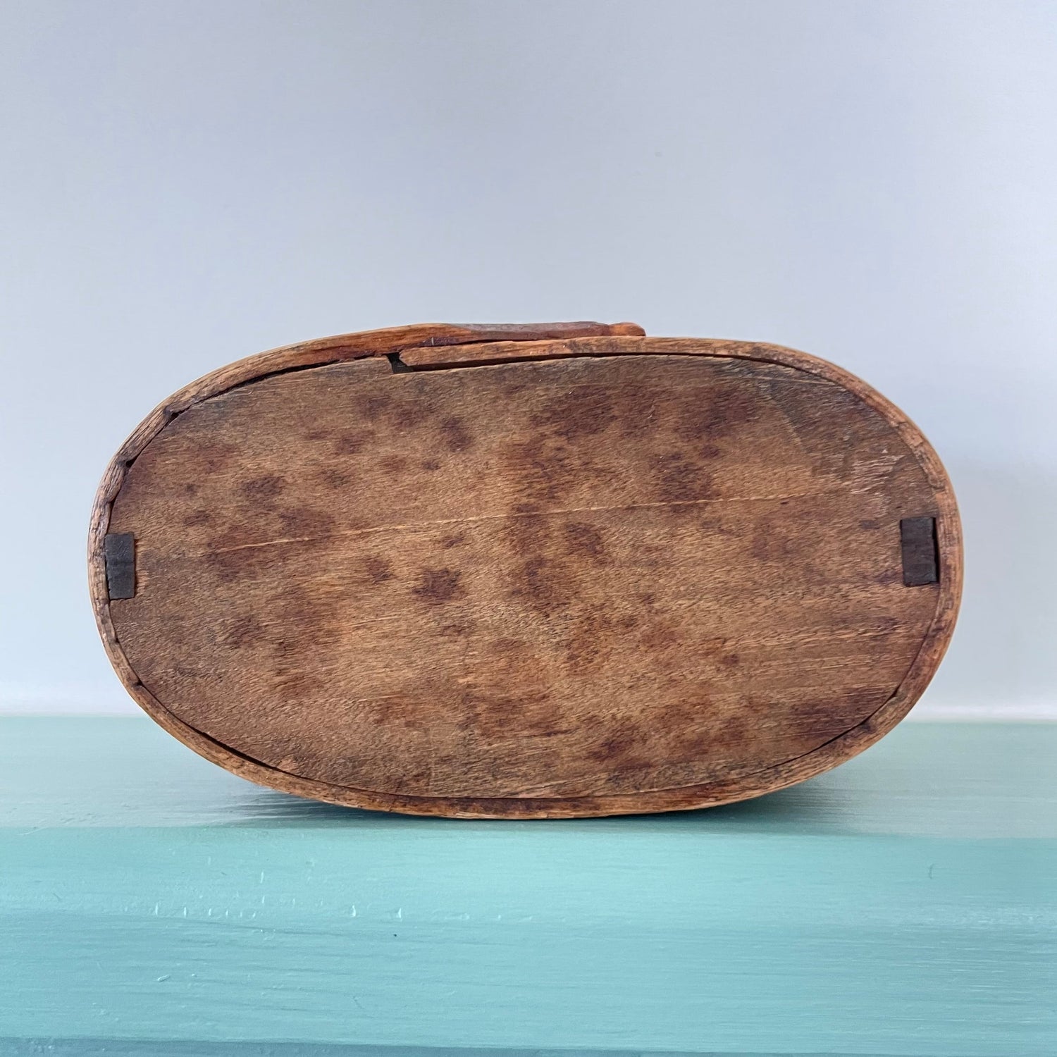 Antique Scandinavian Bentwood Tine Box – Chip Carved Norwegian Folk Art, 19th Century