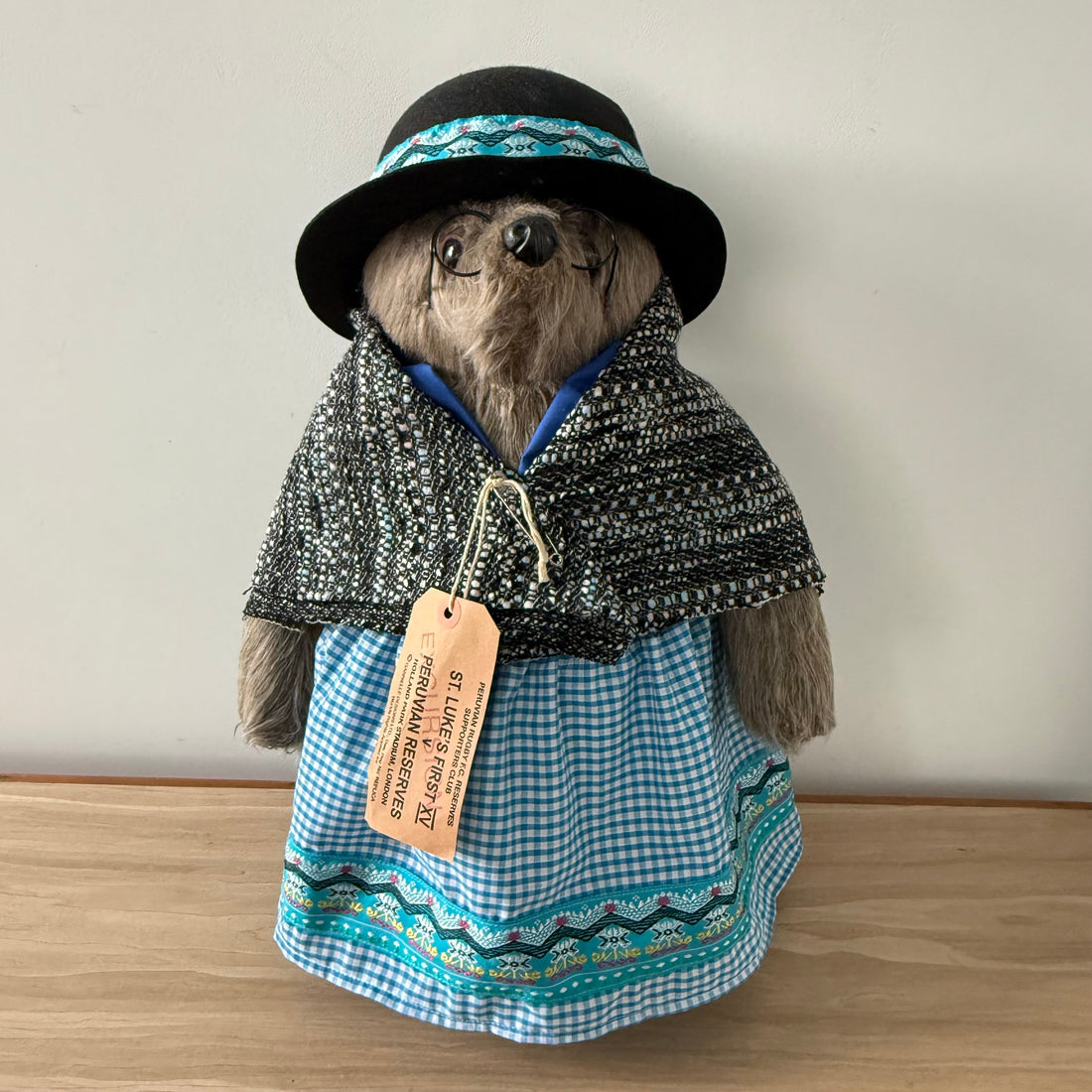 Vintage Gabrielle Designs Aunt Lucy Paddington Bear – Original Coin, Replacement Clothes