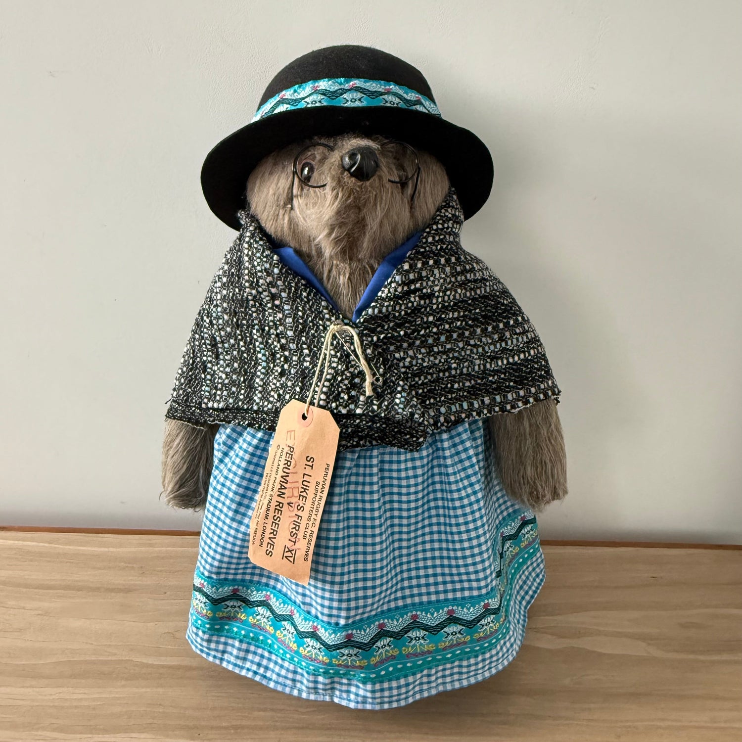 Vintage Gabrielle Designs Aunt Lucy Paddington Bear – Original Coin, Replacement Clothes