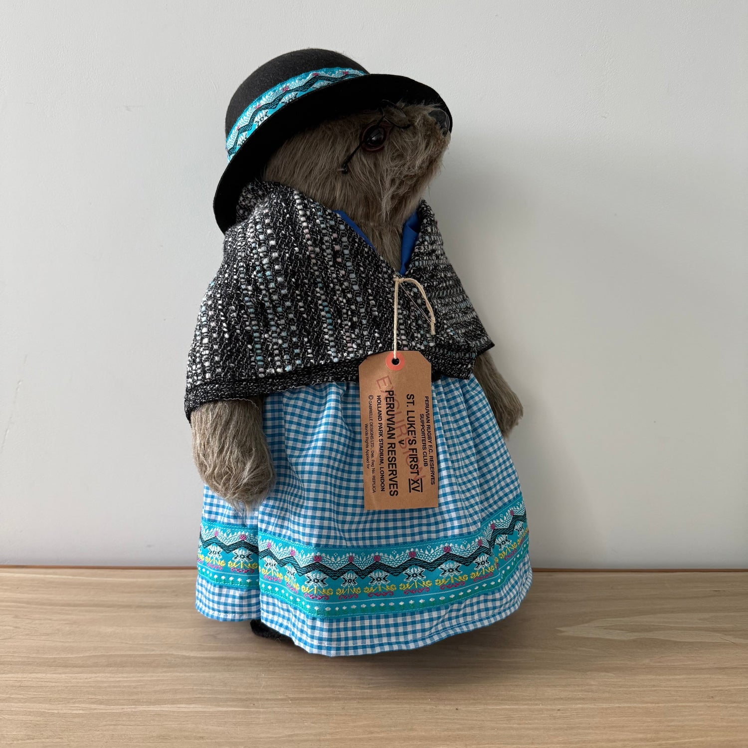 Vintage Gabrielle Designs Aunt Lucy Paddington Bear – Original Coin, Replacement Clothes