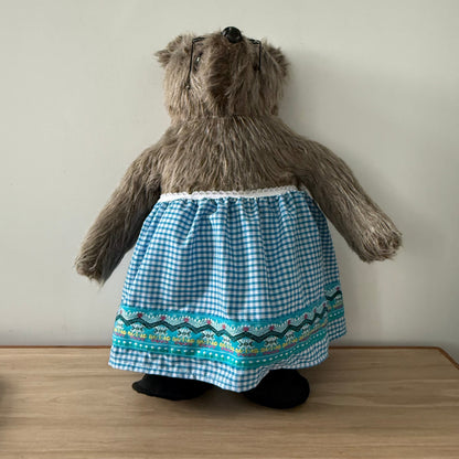 Vintage Gabrielle Designs Aunt Lucy Paddington Bear – Original Coin, Replacement Clothes