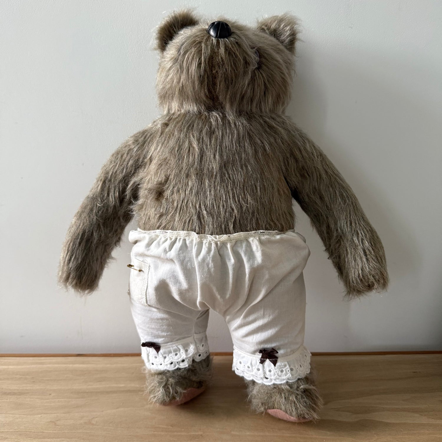 Vintage Gabrielle Designs Aunt Lucy Paddington Bear – Original Outfit