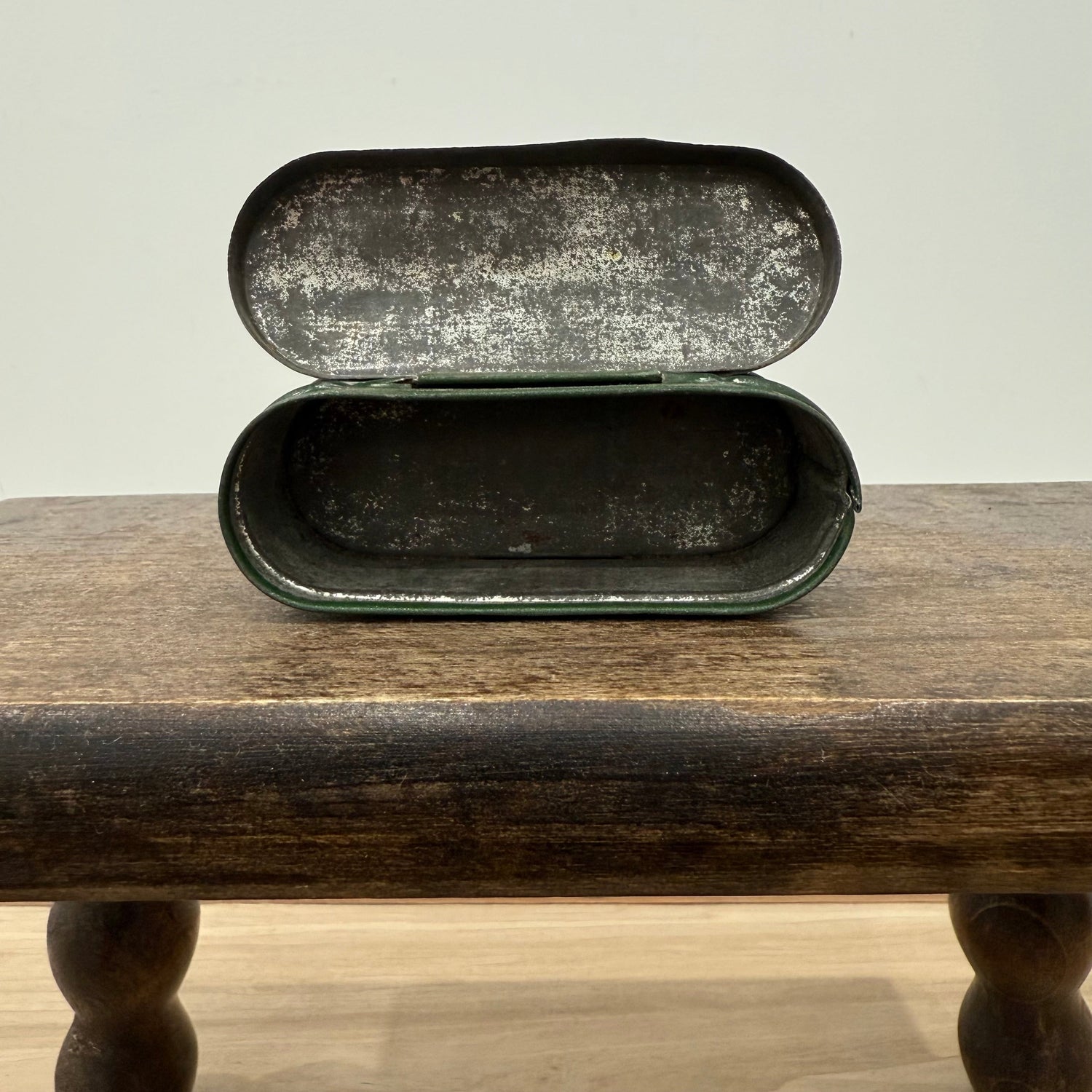 Vintage Sphinx Spark Plug Tin – Green Lithographed Advertising Box – British Manufacture