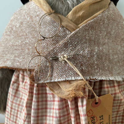 Vintage Gabrielle Designs Aunt Lucy Paddington Bear – Original Outfit