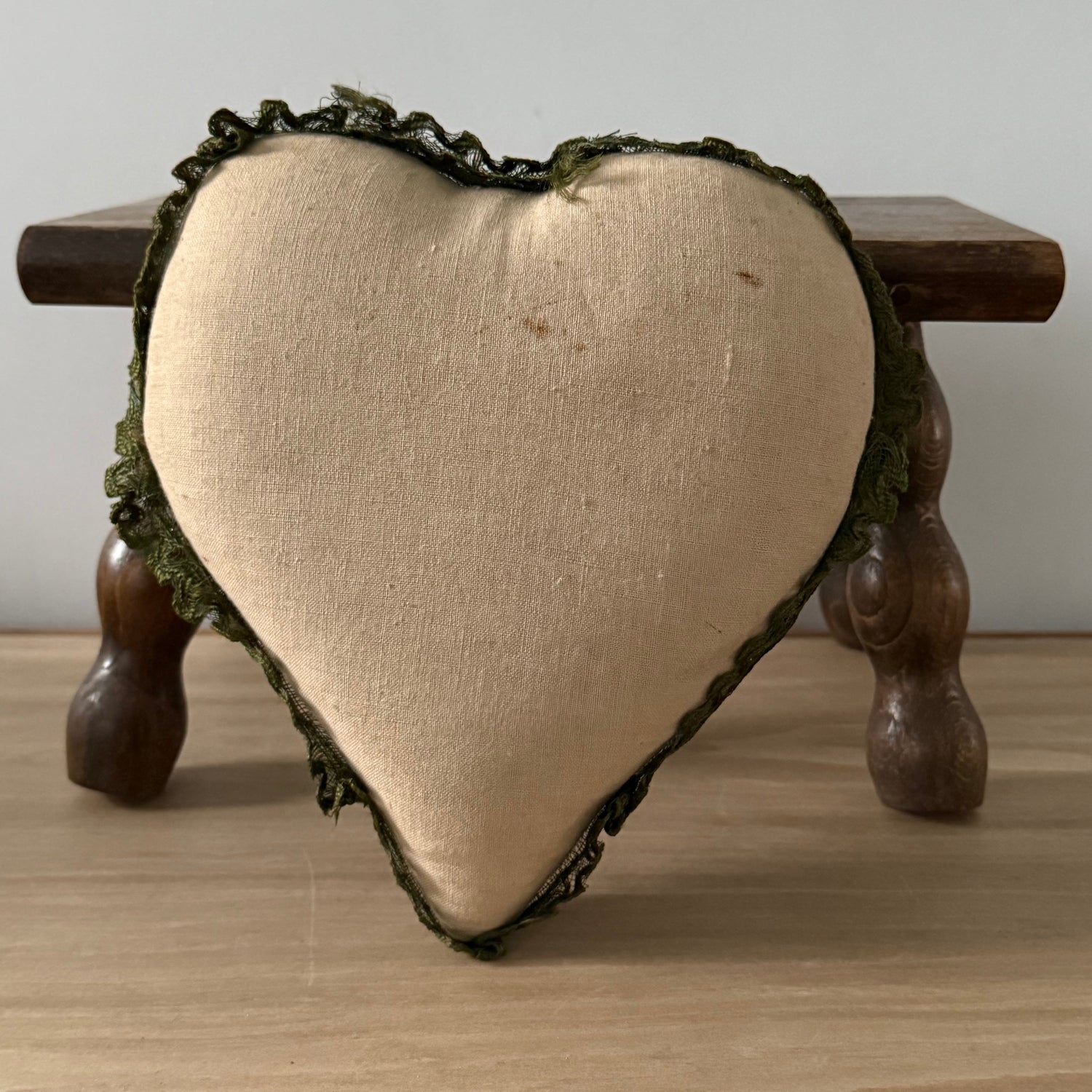 WW1 Bedfordshire Regiment Sweetheart Pincushion Beaded Heart Patriotic Textile