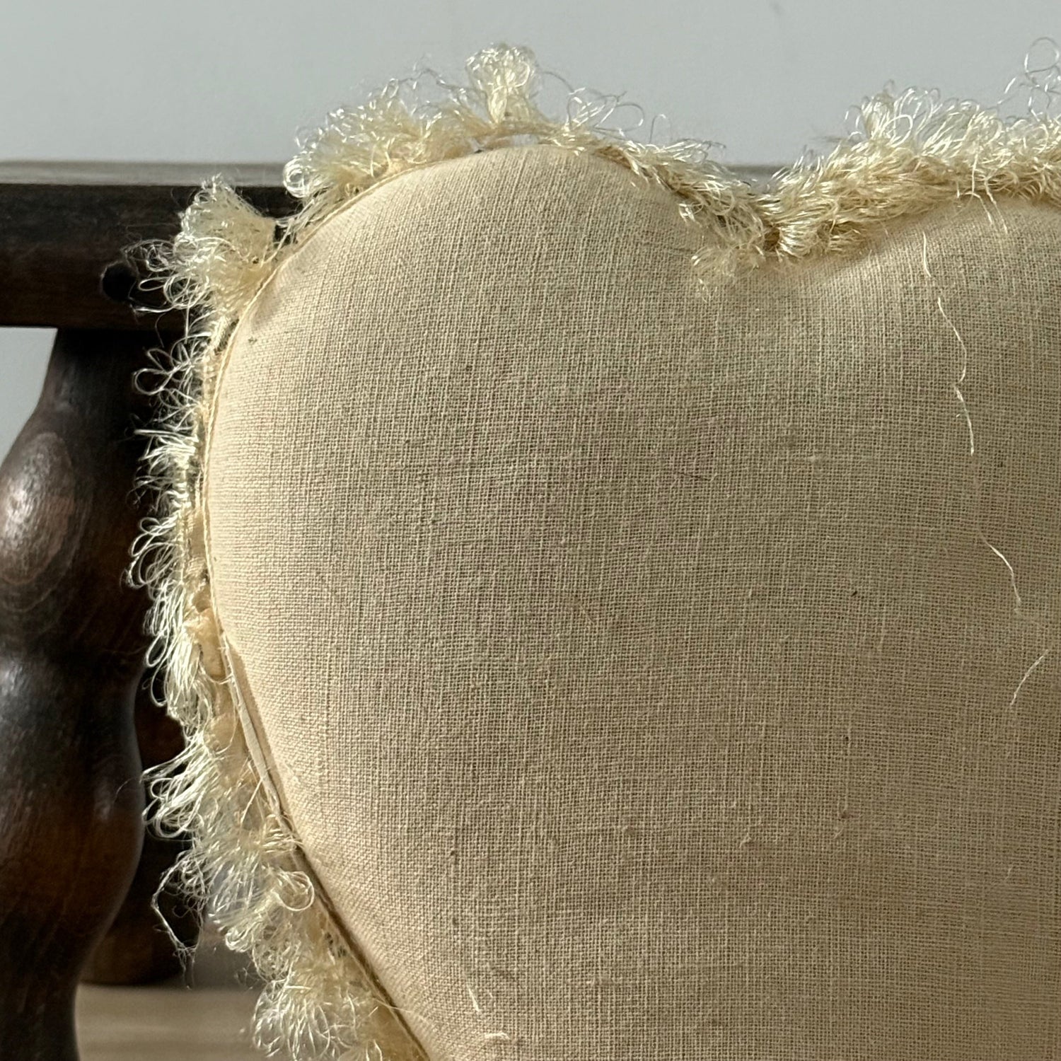 WW1 Royal Welsh Fusiliers Sweetheart Pin Cushion – Beaded Heart Patriotic Textile