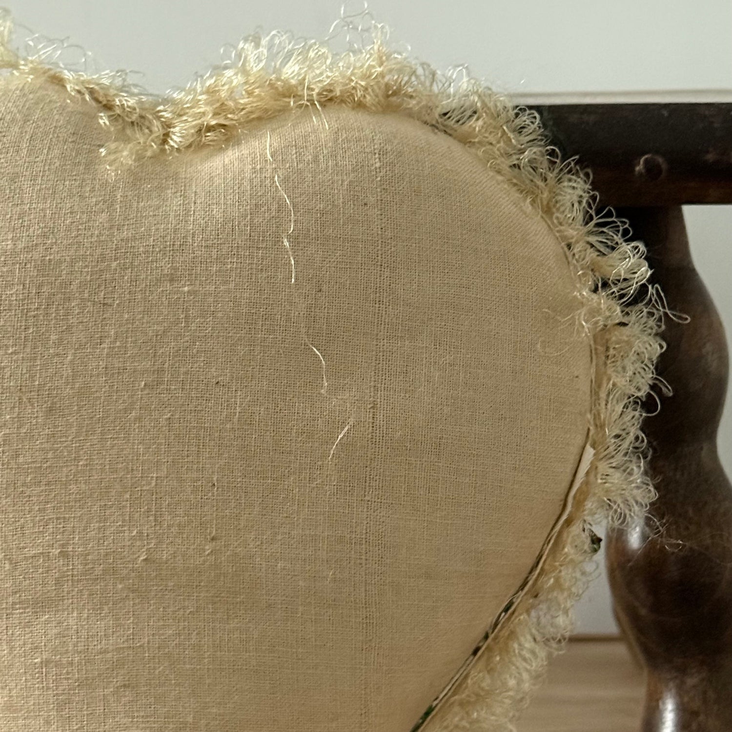 WW1 Royal Welsh Fusiliers Sweetheart Pin Cushion – Beaded Heart Patriotic Textile