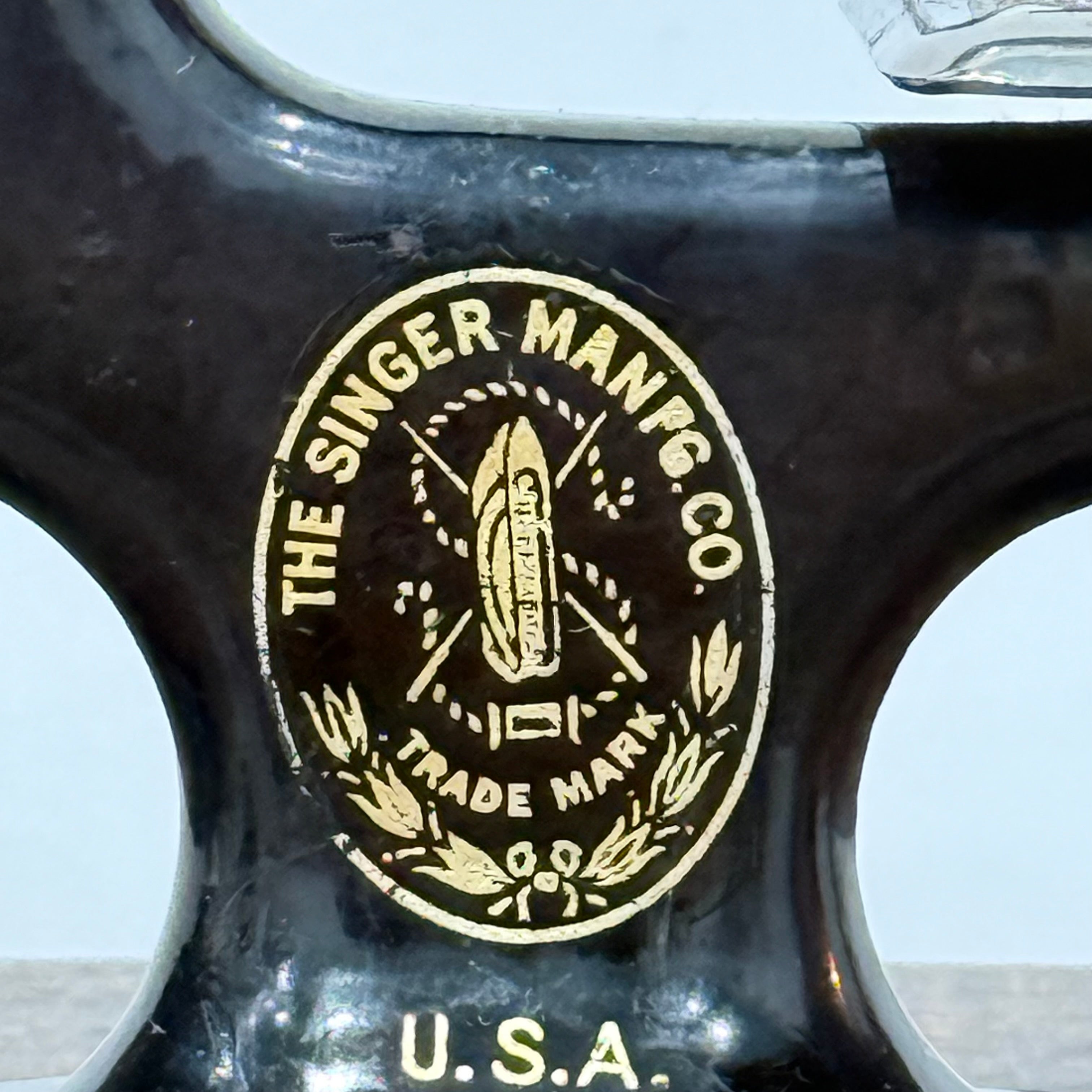 Singer Model 20 Child’s Sewing Machine – Chain Stitch Miniature c.1910