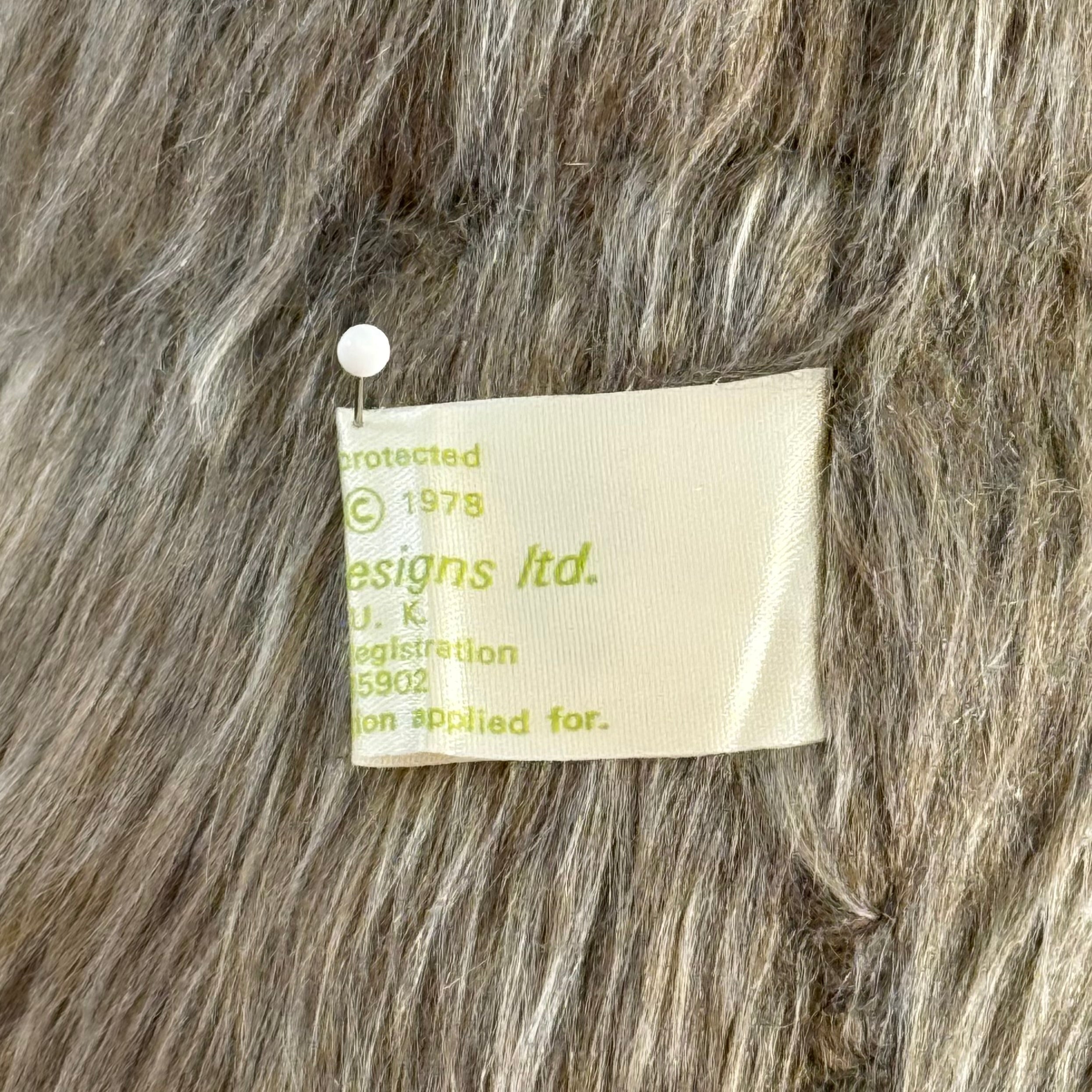 Vintage 1978 Gabrielle Designs Aunt Lucy Bear – Glasses, Two Coins &amp; Tag