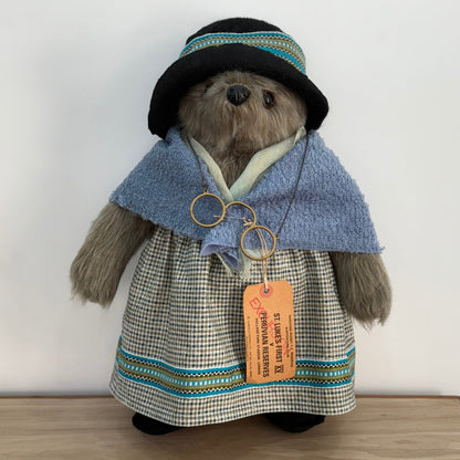 Vintage 1978 Gabrielle Designs Aunt Lucy Bear – Glasses, Two Coins &amp; Tag