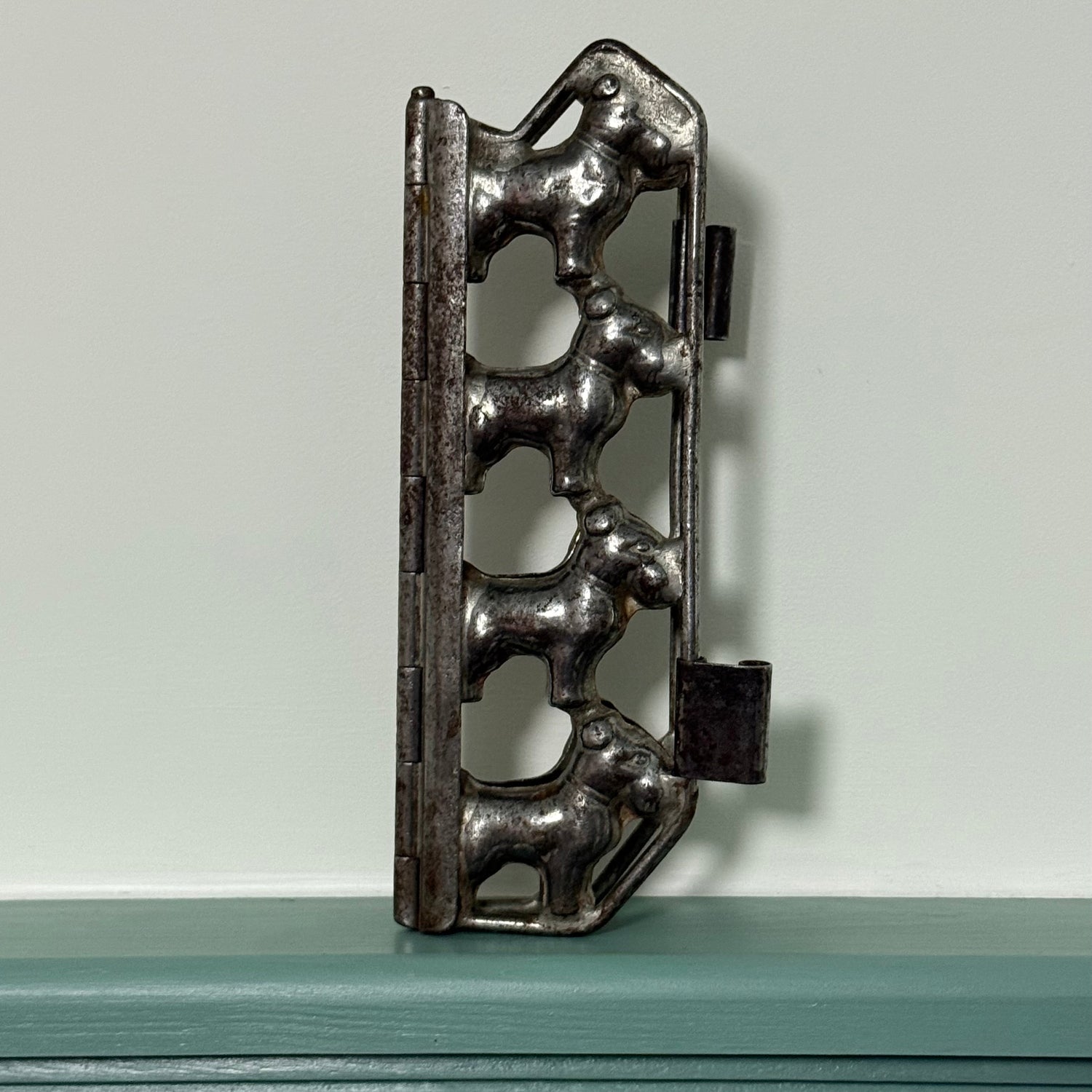 Anton Reiche Figural Chocolate Mould – Dogs Double Sided German