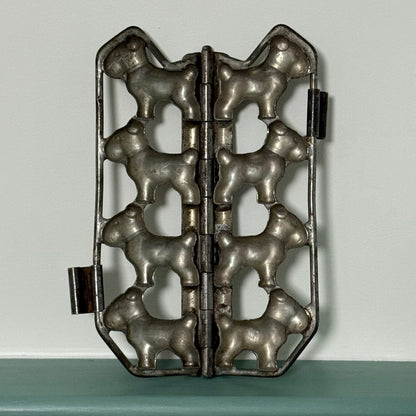 Anton Reiche Figural Chocolate Mould – Dogs Double Sided German