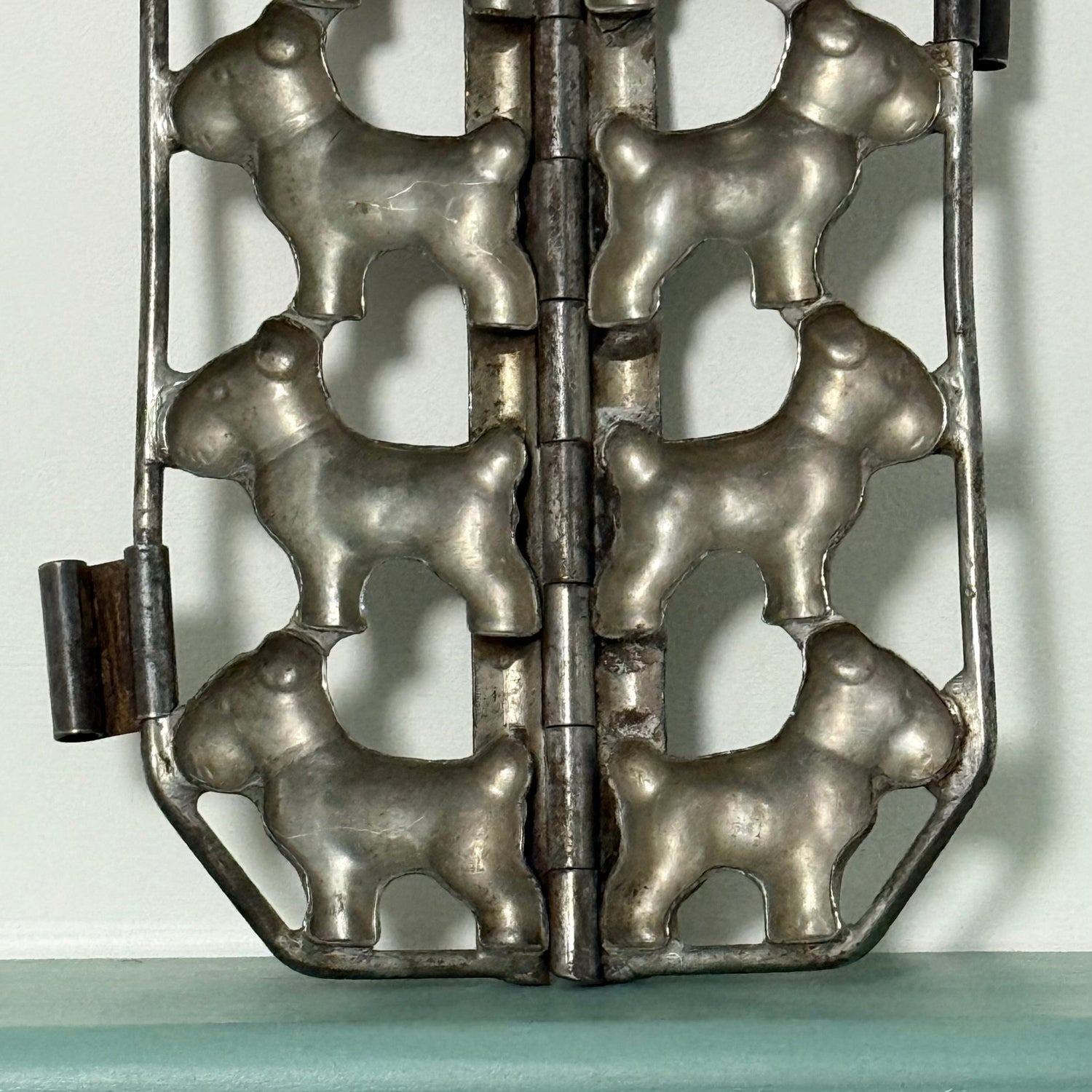 Anton Reiche Figural Chocolate Mould – Dogs Double Sided German