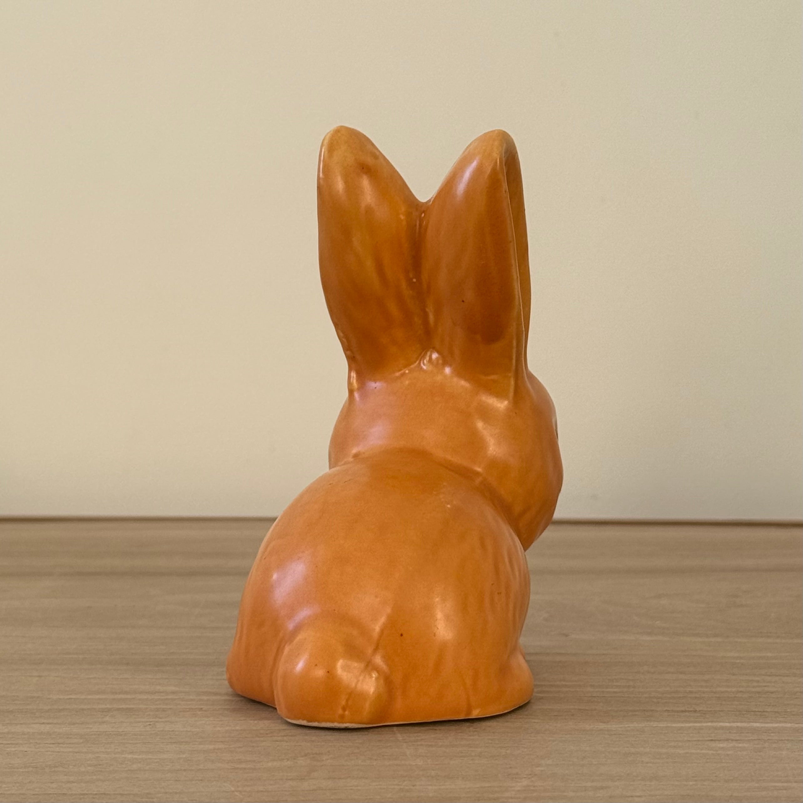 Wade Pottery Glazed Rabbit Figure Vintage British Ceramic Ornament