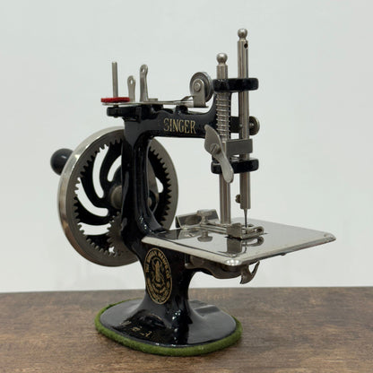 Antique Singer Model 20 Sewing Machine Hand Crank