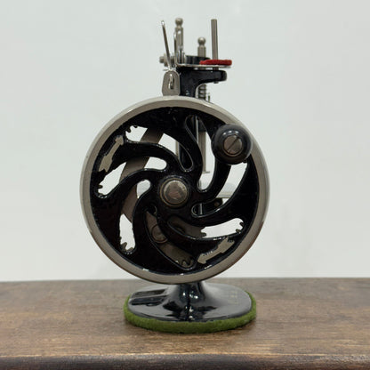 Antique Singer Model 20 Sewing Machine Hand Crank