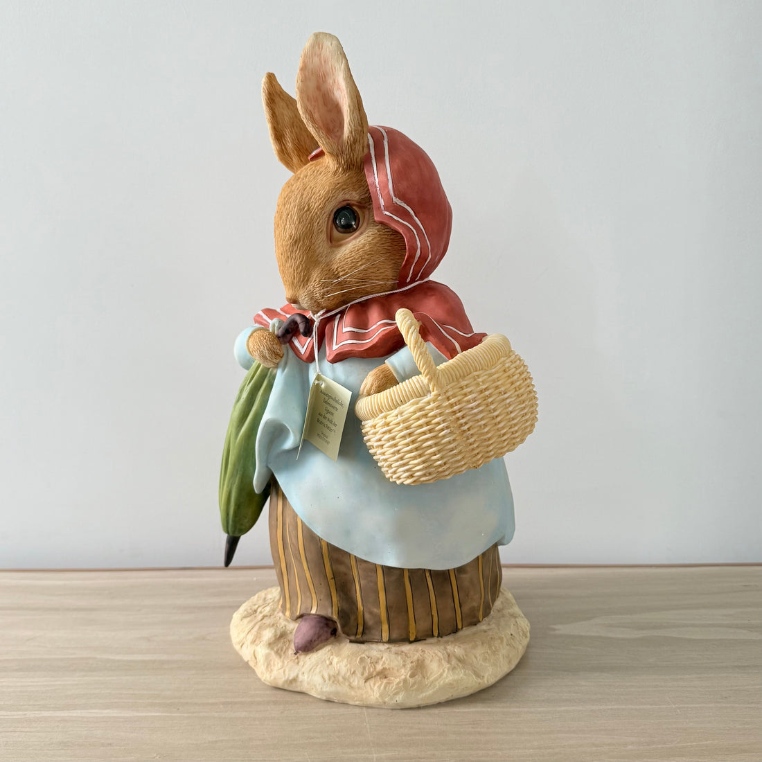 Border Fine Arts Beatrix Potter Mrs Rabbit Figurine A1919 – 40cm – Boxed