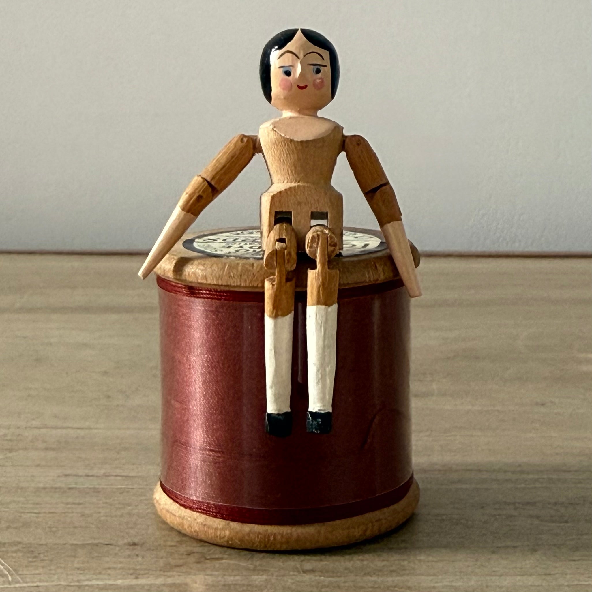 Eric Horne Wooden Doll Collectible England Dated 1995 5.5cm