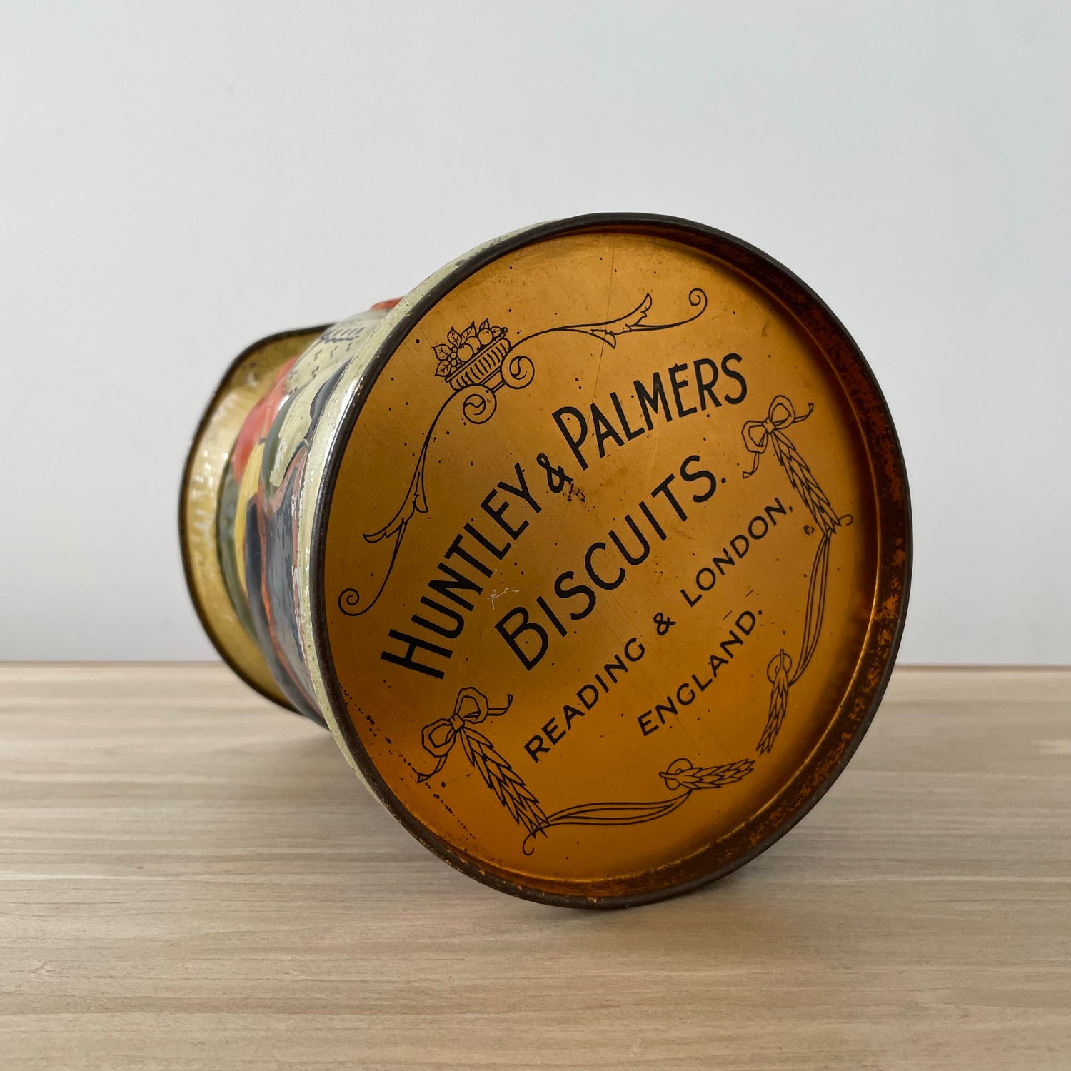 Huntley &amp; Palmers General Character Biscuit Tin c1913
