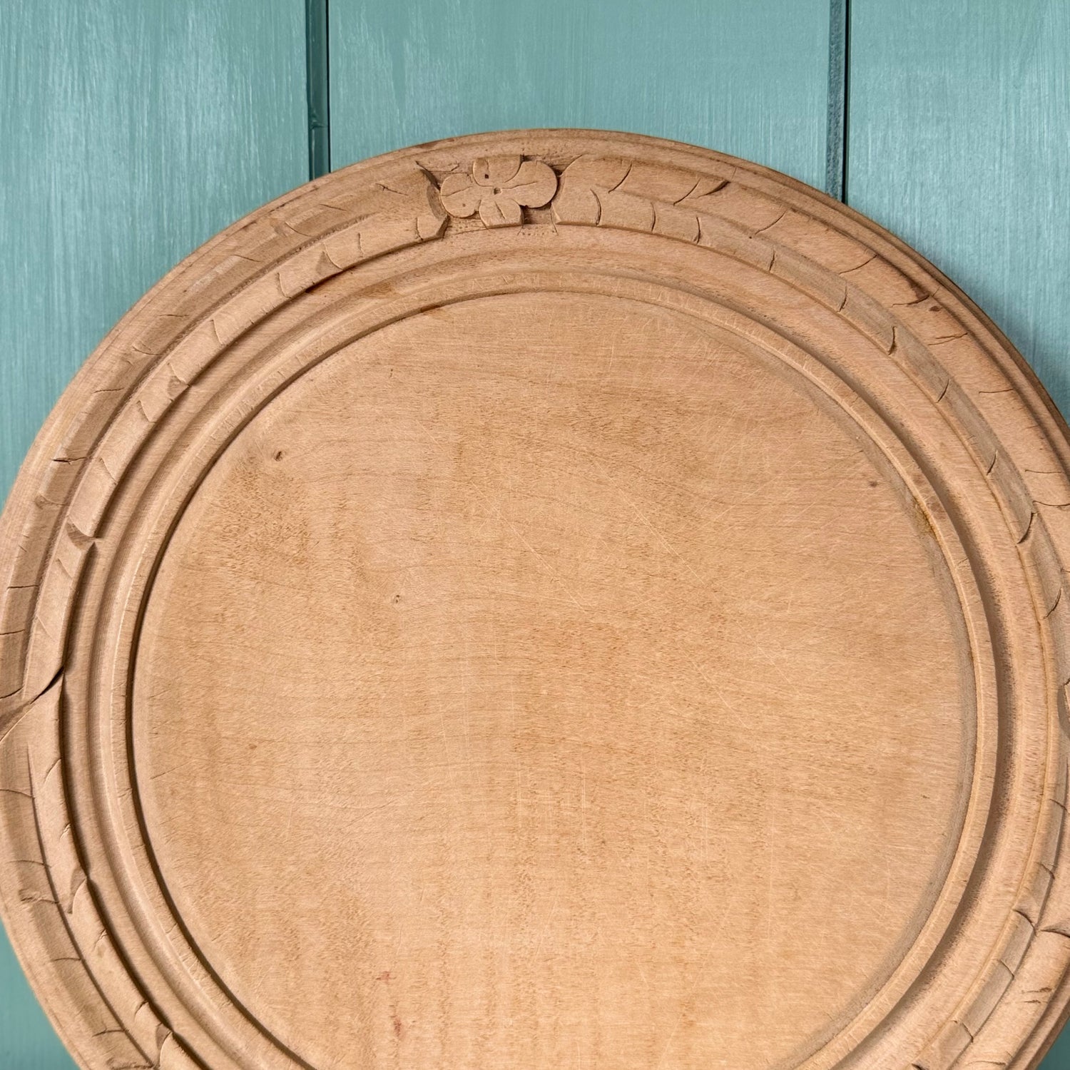 Vintage Carved Wooden Bread Board / Serving Board Rustic Kitchenalia