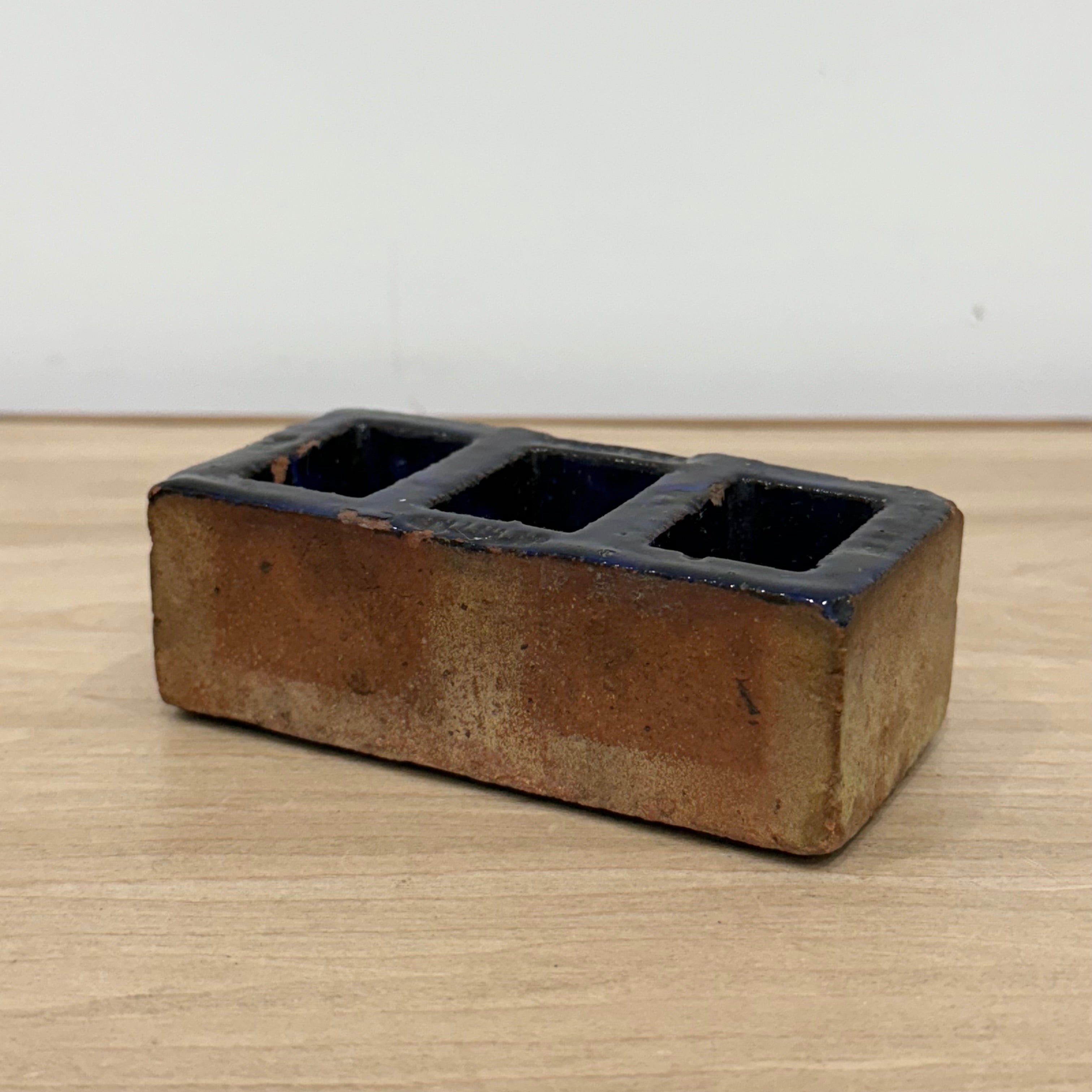 Vintage London Brick Company Cellular Brick Half Scale Sample