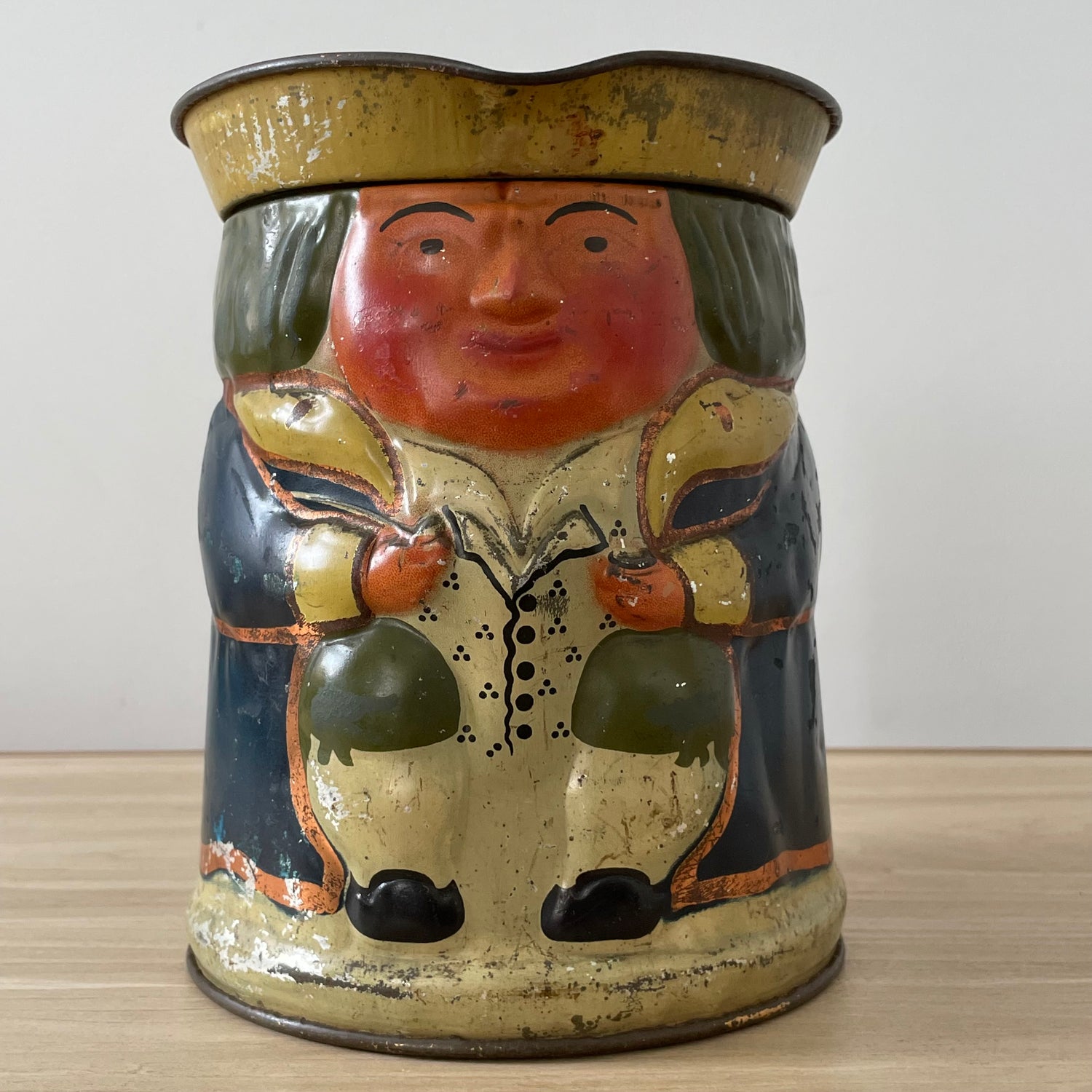 Huntley &amp; Palmers General Character Biscuit Tin c1913